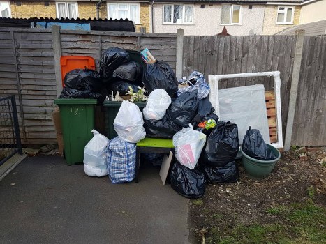 Garden clearance professionals working in Kilburn garden